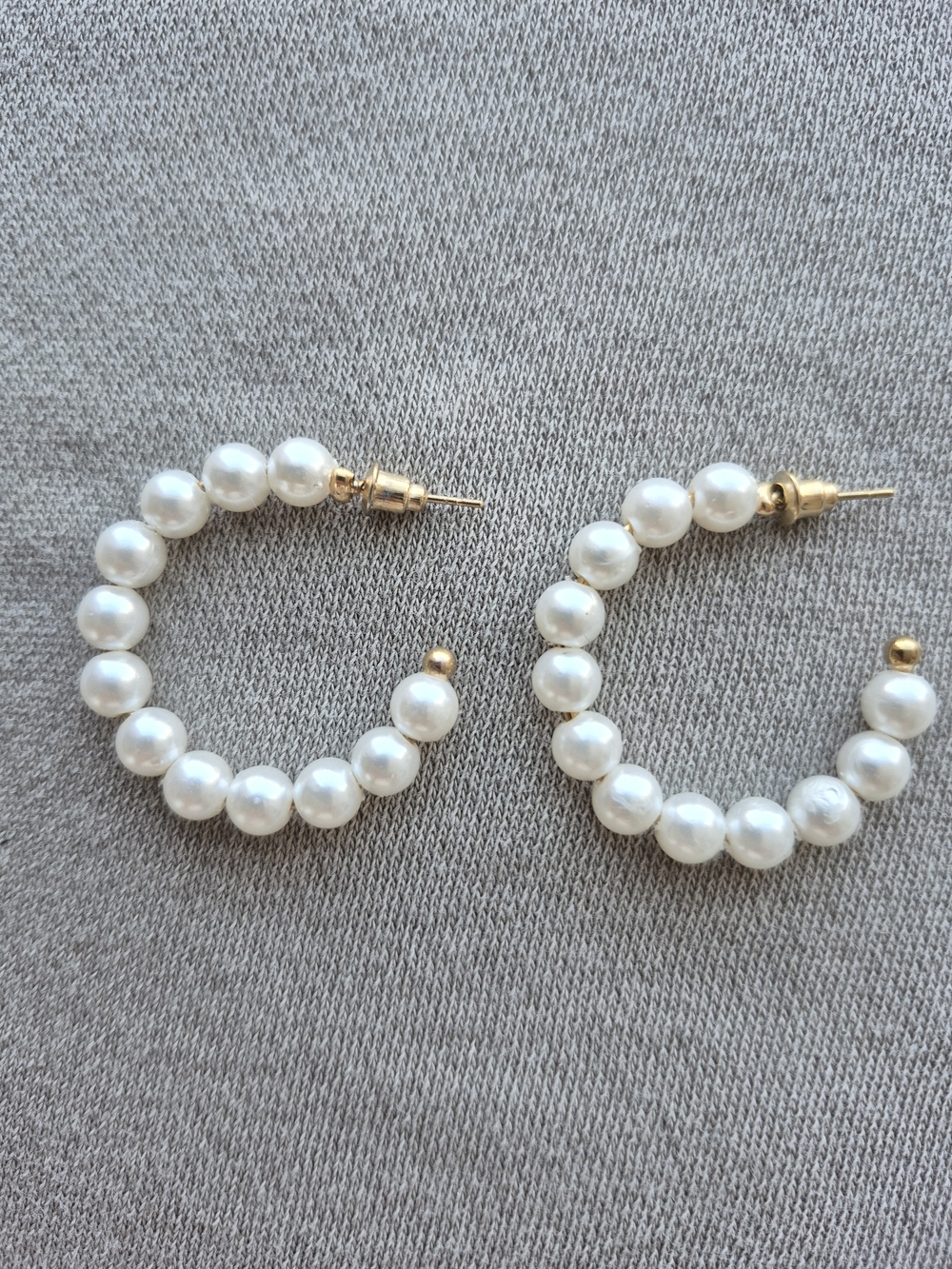 Gold & White Pearl Hoop Earrings - Elegant Women's Jewelry
